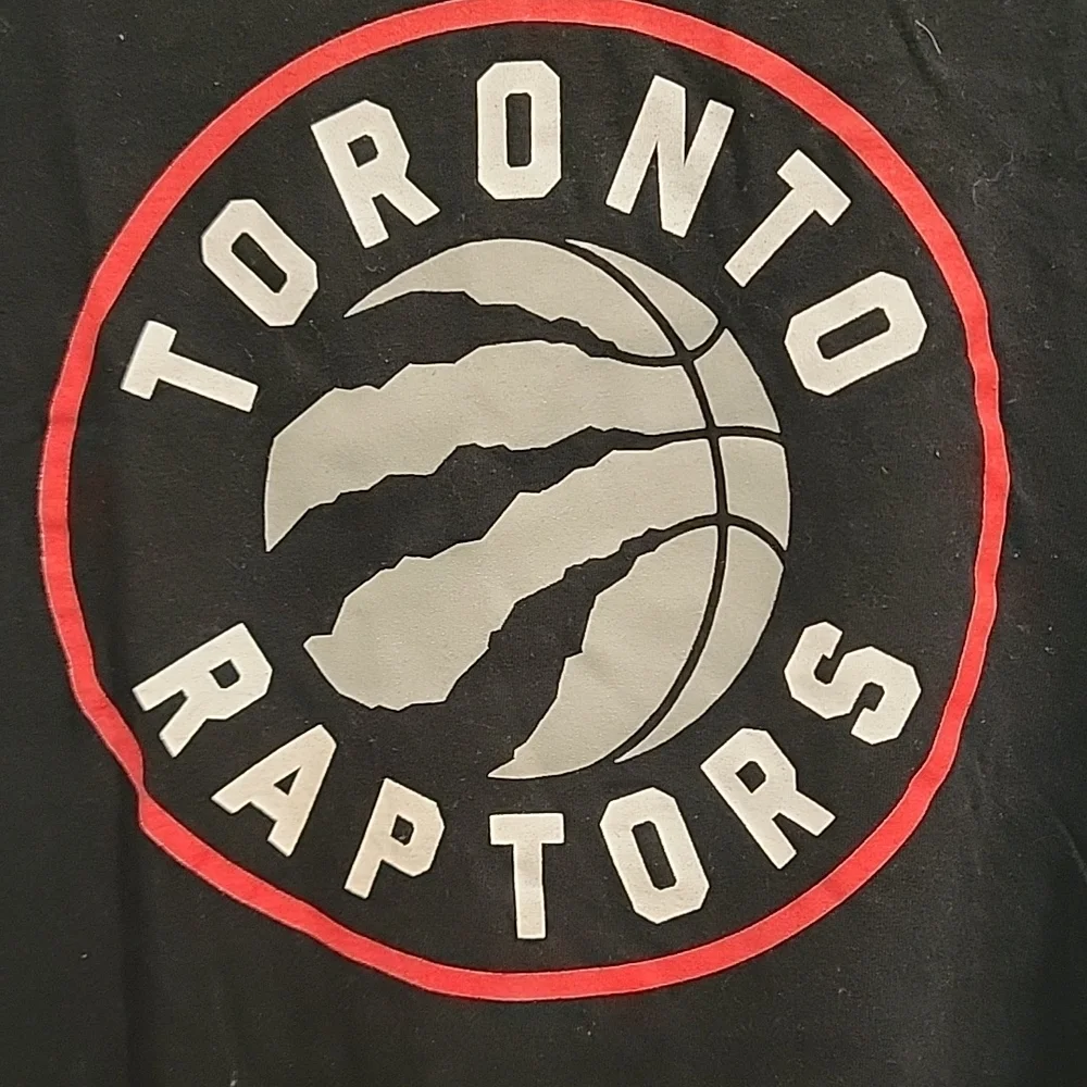 UTS Toronto Raptors T - Picture 2 of 7